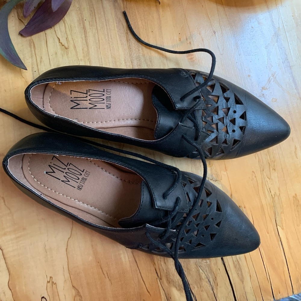 Miz Mooz Leather Lace up Oxford Shoe